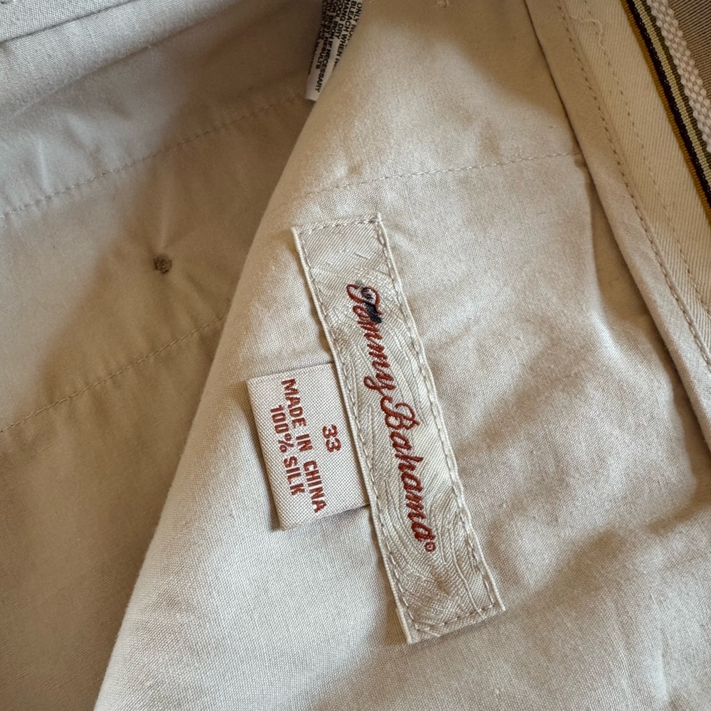 NWOT Tommy Bahama Silk shorts size 33